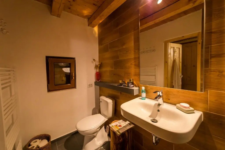 Chalet M