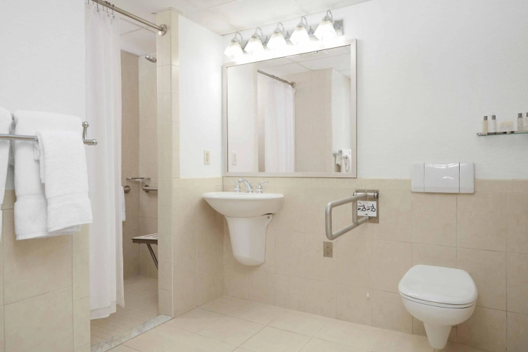 Ethan Allen Hotel photo 9