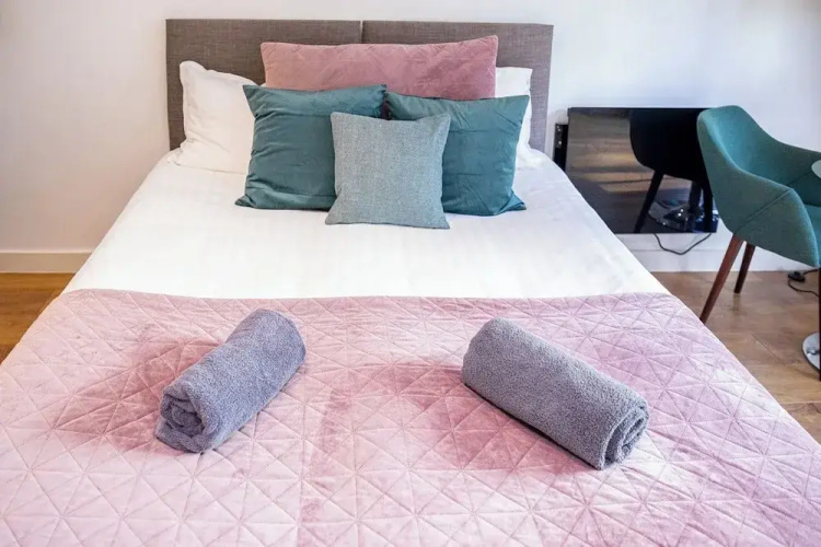 Sheffield 3rd fl City Studio Apartment