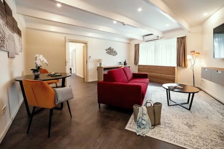 1 Bedroom Suite with lake view