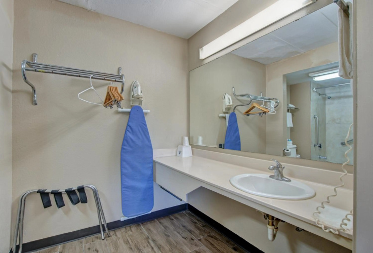 Americas Best Value Inn Laredo