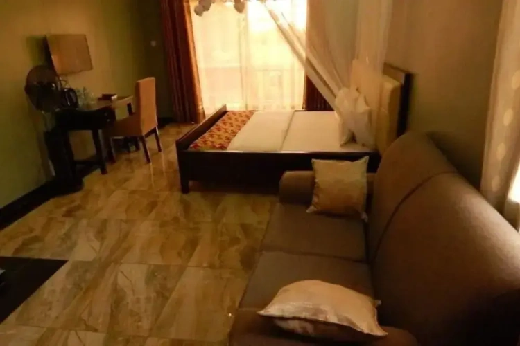 Executive Double room with balcony and with garden view