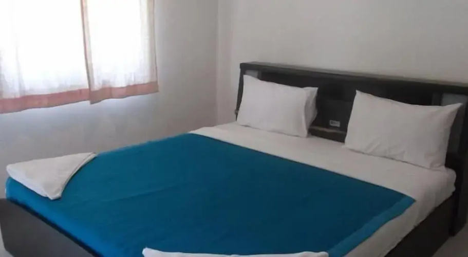 Bed & Breakfast Service Guesthouse