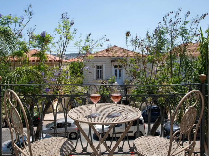 Nearchou Boutique Hotel