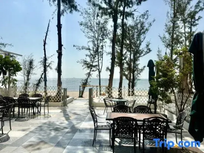 Yihai Homestay