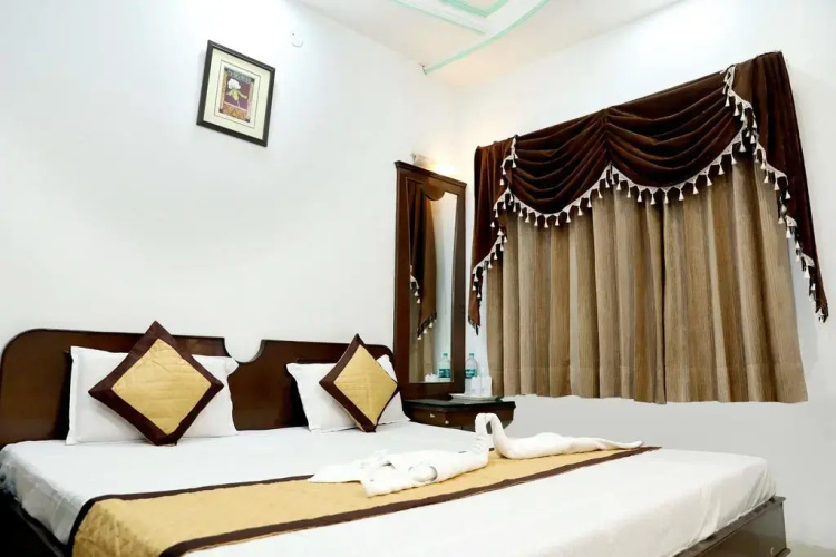 Hotel Heritage Inn