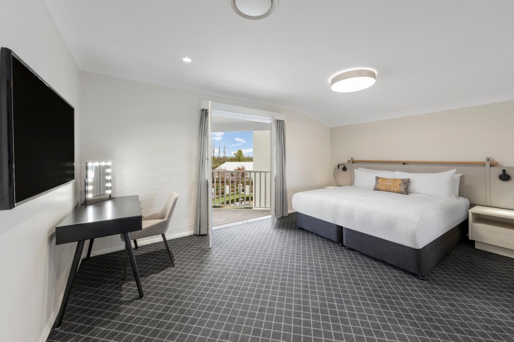 1 Bedroom Single Suite