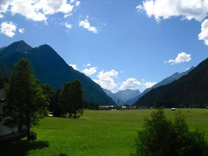 1 Bedroom Double Apartment with balcony and with mountain view