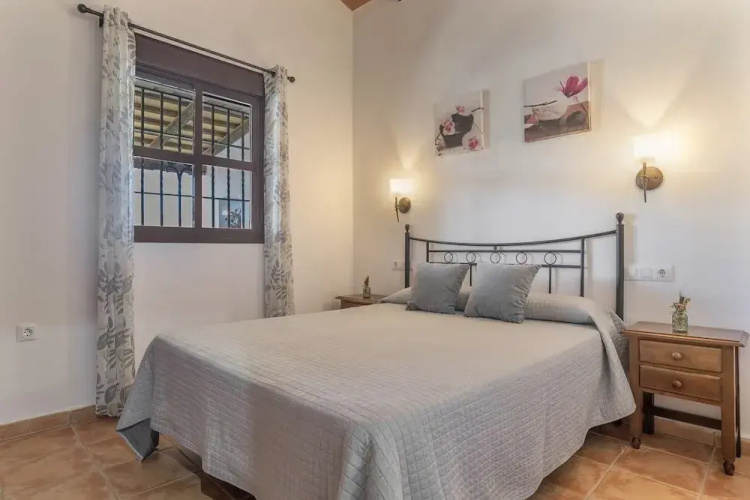 Casa con piscina compartida Conil de 5