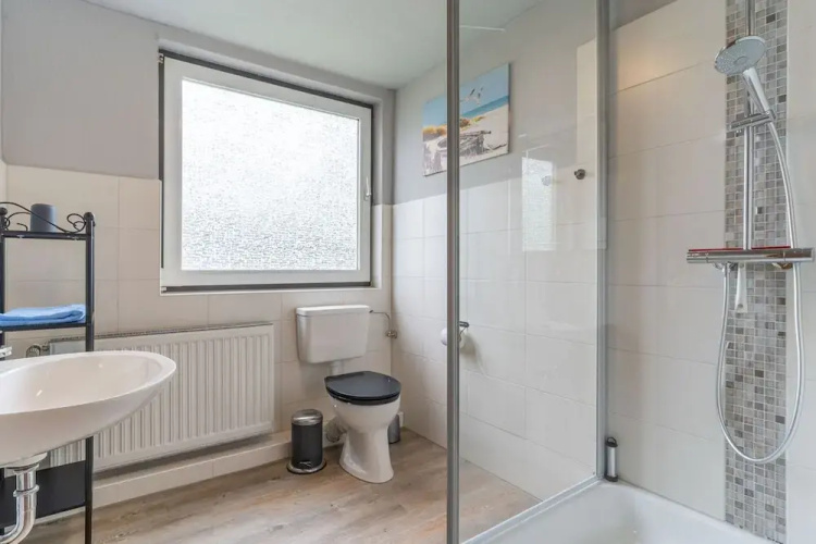 Apartment, Tating