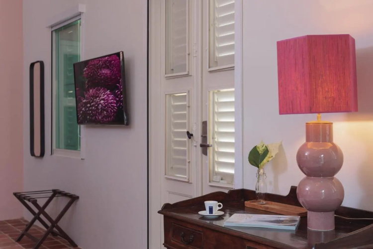 Anna Bay Boutique Hotel