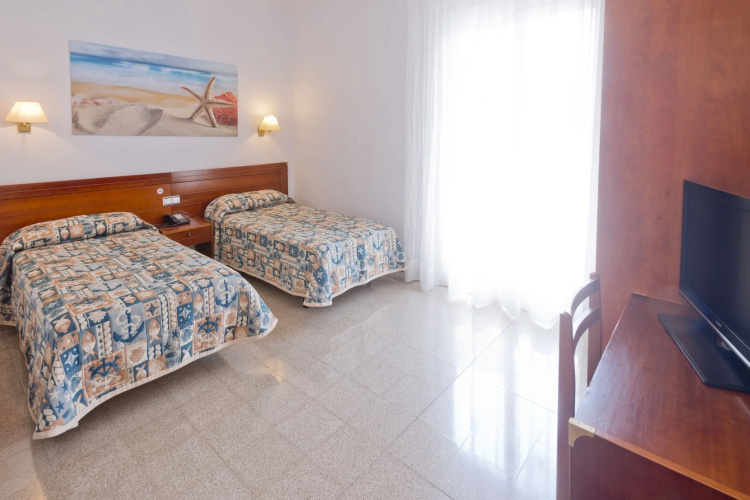 GHT Balmes Hotel Aparthotel & SPLASH photo 8