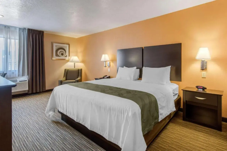 Ramada Albuquerque