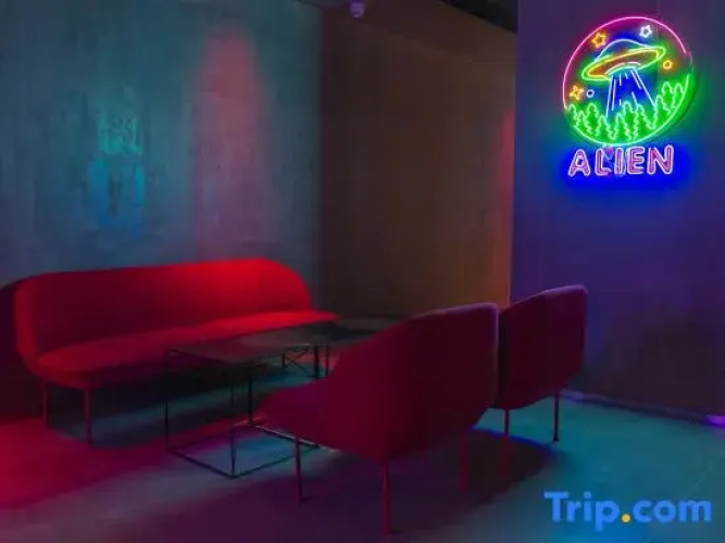 We Light Hotel (Beijing Xinjiekou)
