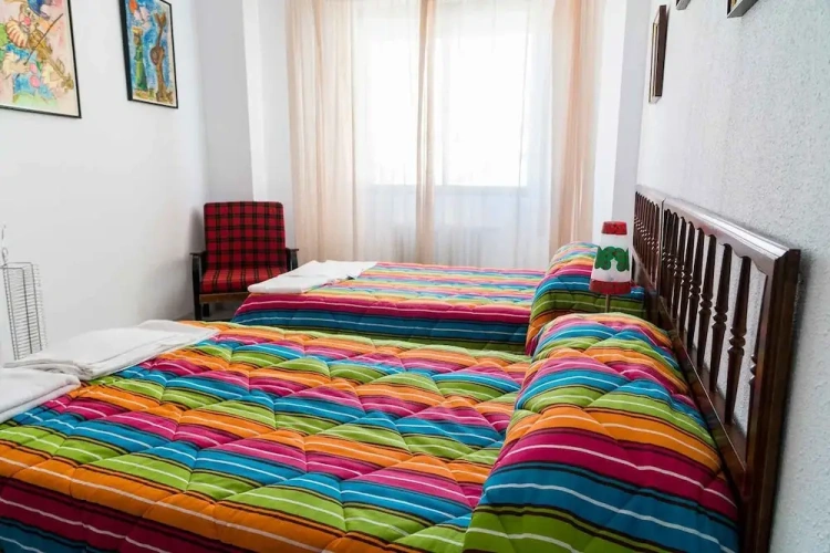 5 Bedrooms Cottage