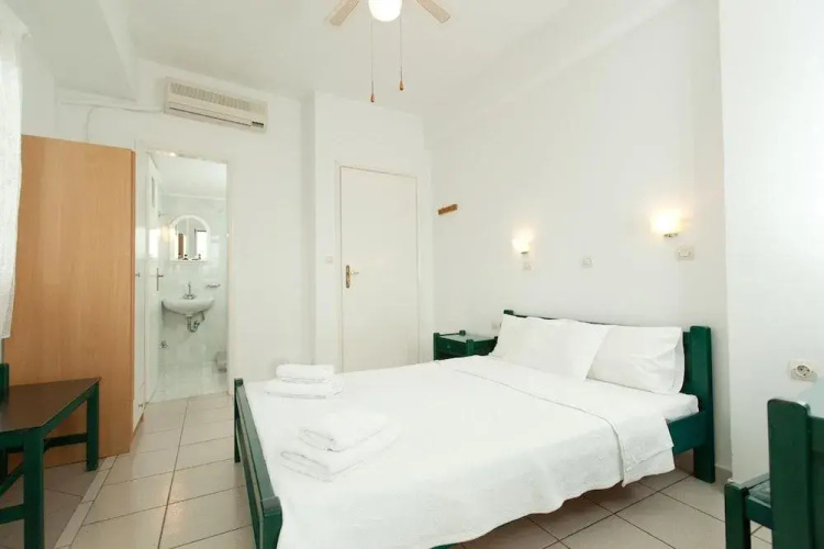 Kontogoni Rooms
