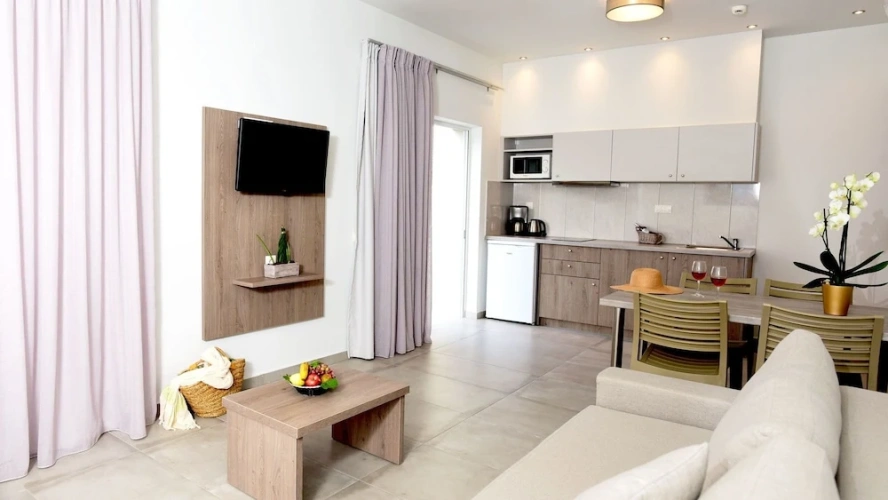 1 Bedroom Apartment with balcony