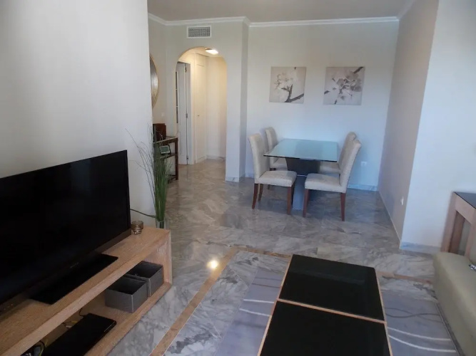 Beachside Apartment Near Puerto Banus