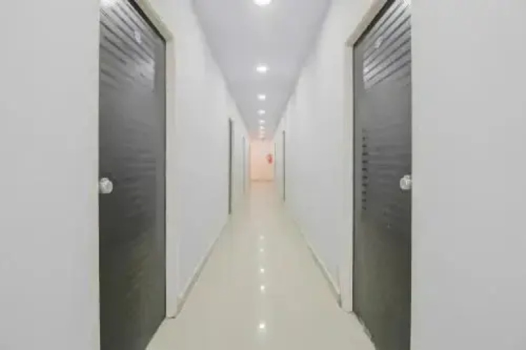 Pnd Complex by OYO Rooms