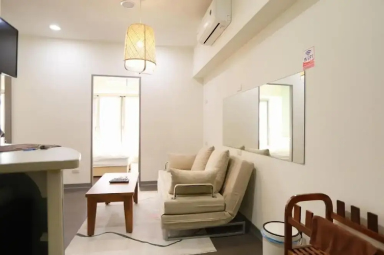 Mango station hotel
