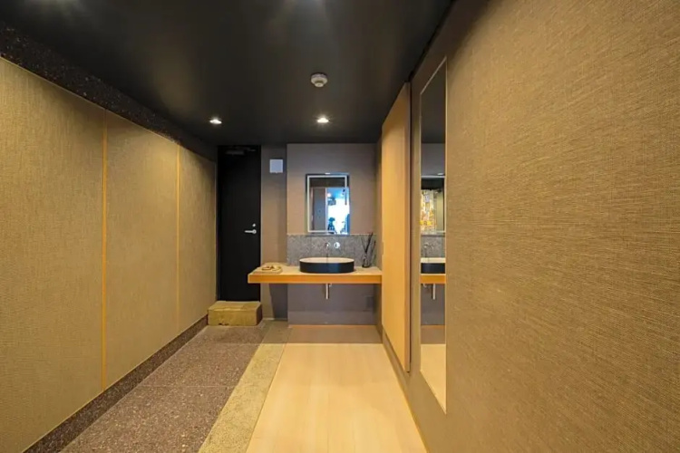 AET & o3 HOTEL