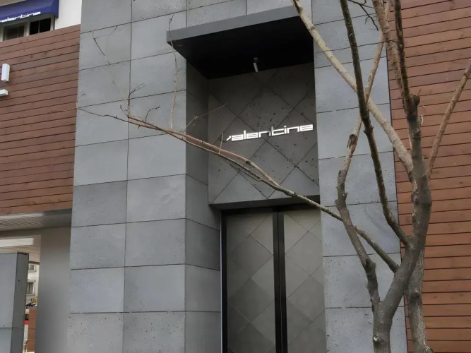 Valentine Hotel