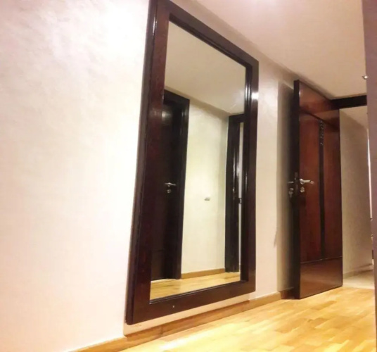 Holiday Suites