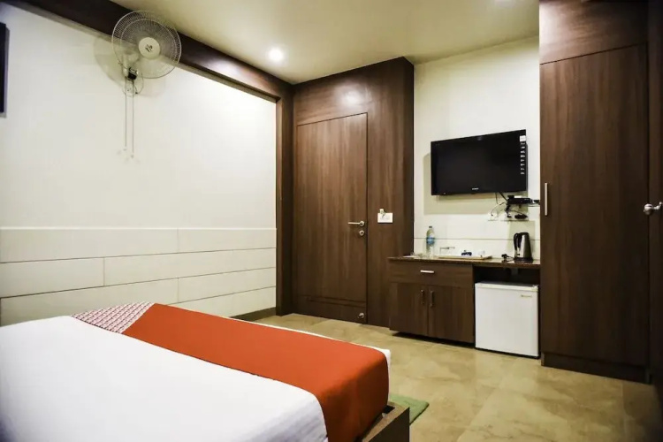 Oyo 3094 Hotel City Square