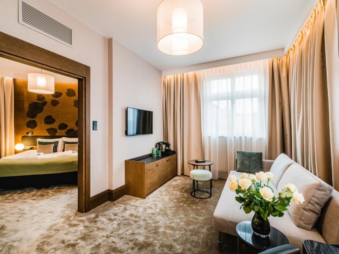 Double Suite