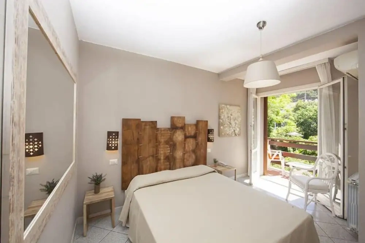Superior Double room with balcony