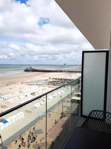 Modern Studio with Beautiful Sea View - 9th Floor