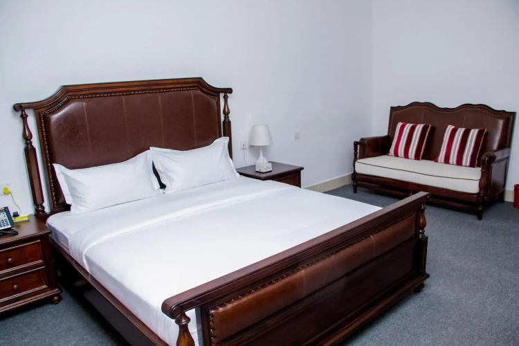 Lark Hotel