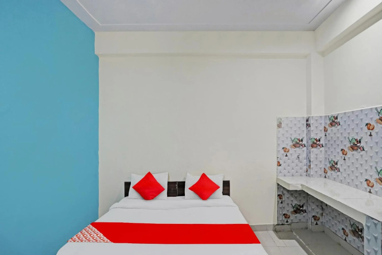 OYO Flagship 80459 Soho Lite