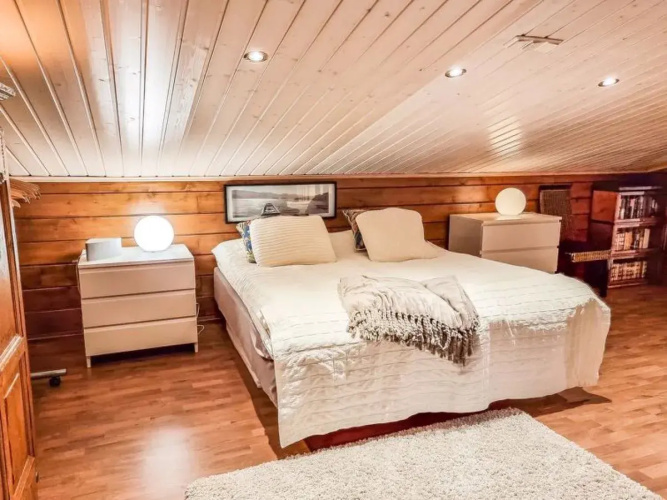 Arctic Chalet
