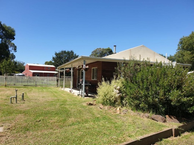 2 Bedrooms Cottage