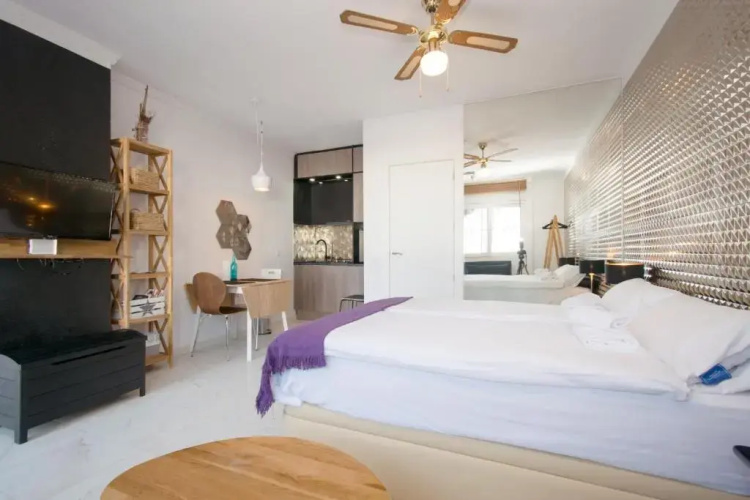 087 Design Studio - Alicante Holiday