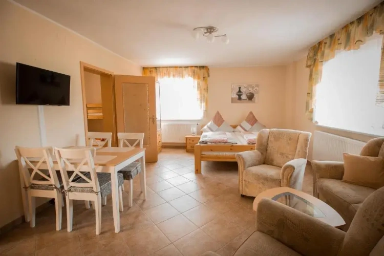 2 Bedrooms Apartment