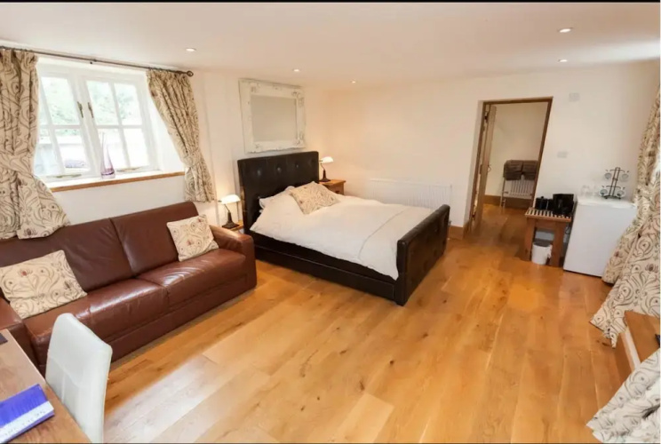 Hanger Down House Bed and Breakfast