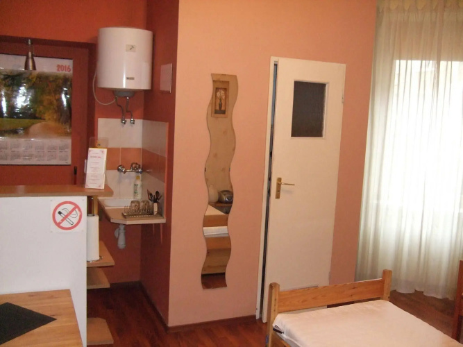 Old Walls Hostel