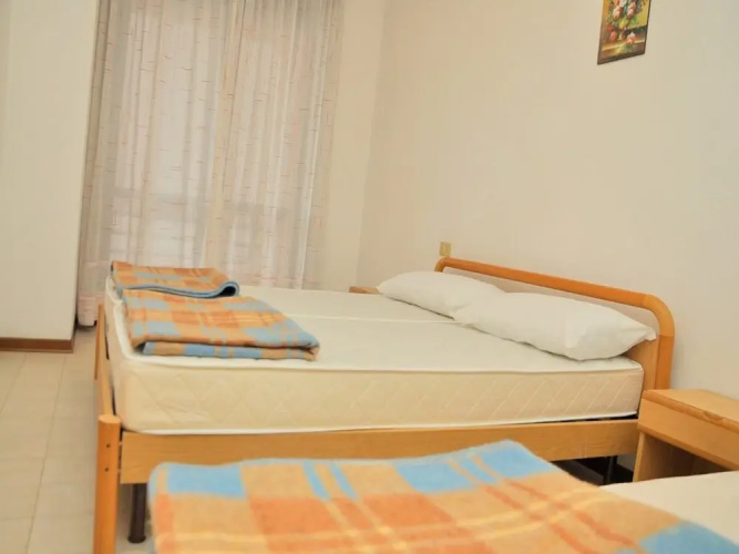 Comfortable Flat With Terrace 100m From the Beach