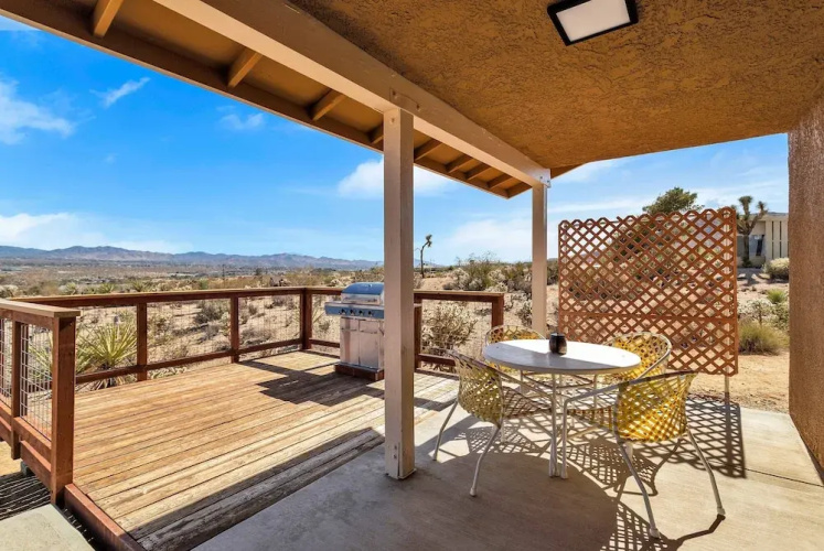 Western Oasis Corral