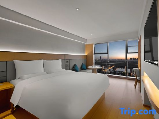 Standard Double room with river view