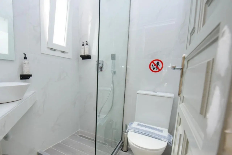 Saint Spiridon Hotel