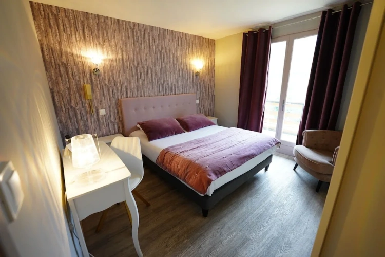 Comfort Double room with balcony and with mountain view