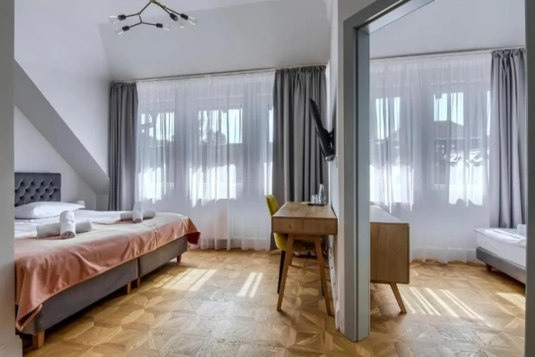 Deluxe Quadruple room