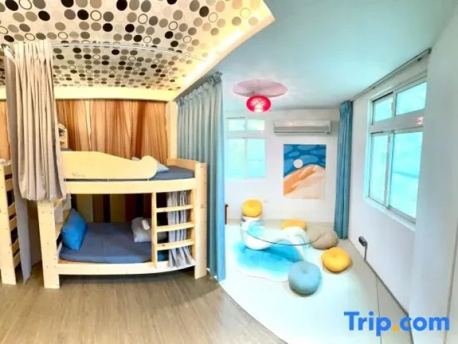 Bed in Dorm
