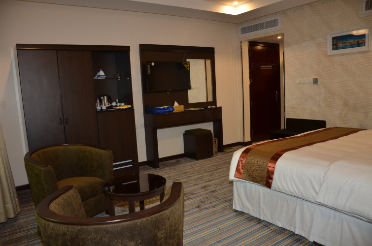 Golden Armada Hotel