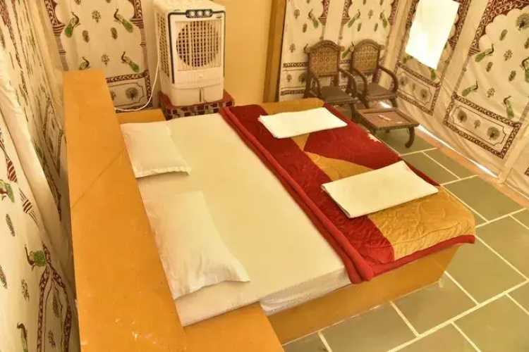 Apartment M