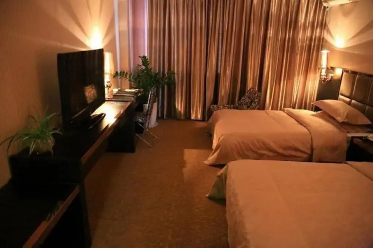 Hualian Plaza Hotel