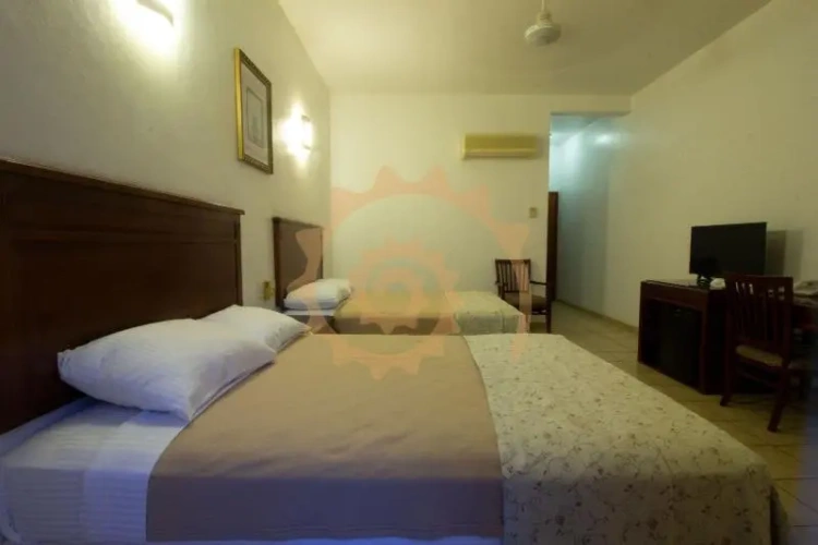 Standard Sextuple room with balcony